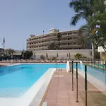 Las Camelias Apartments Ci17